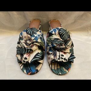 Halogen “Bow Tie” Shoe